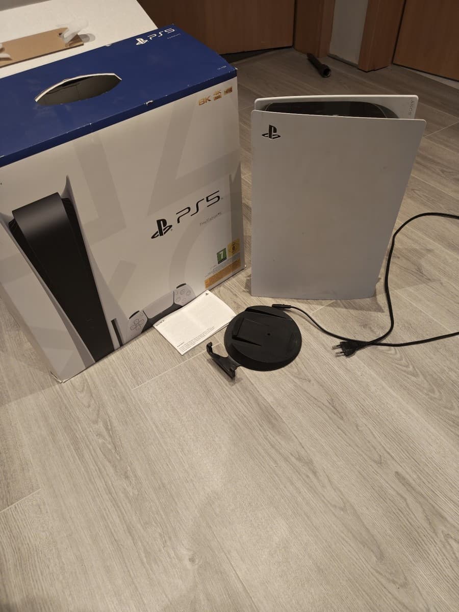 Une Play station 5 Sony 