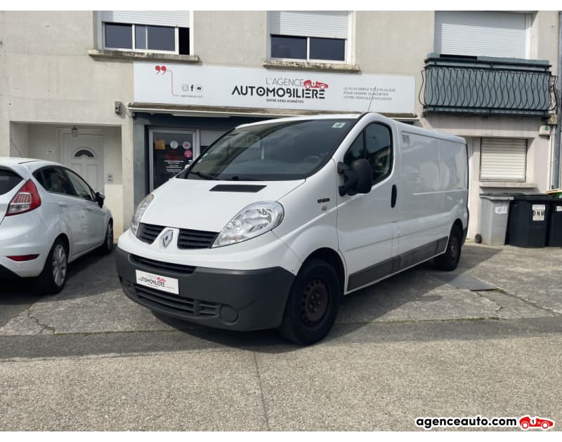Renault Trafic II Phase 2 VAN L2H1 2.0 dCi 90cv Confort — 11 990 €