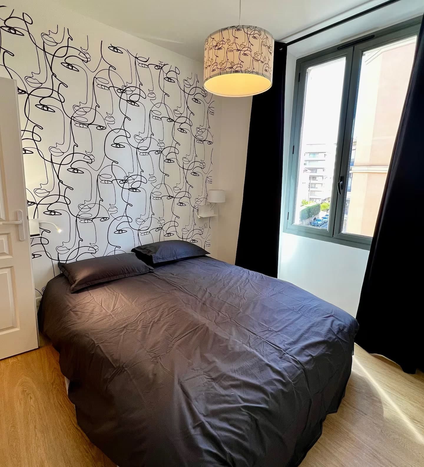 Charmant 2 pièces rénové de 44 m² au 3ᵉ étage d’un immeuble bourgeois à Cannes — 1 €