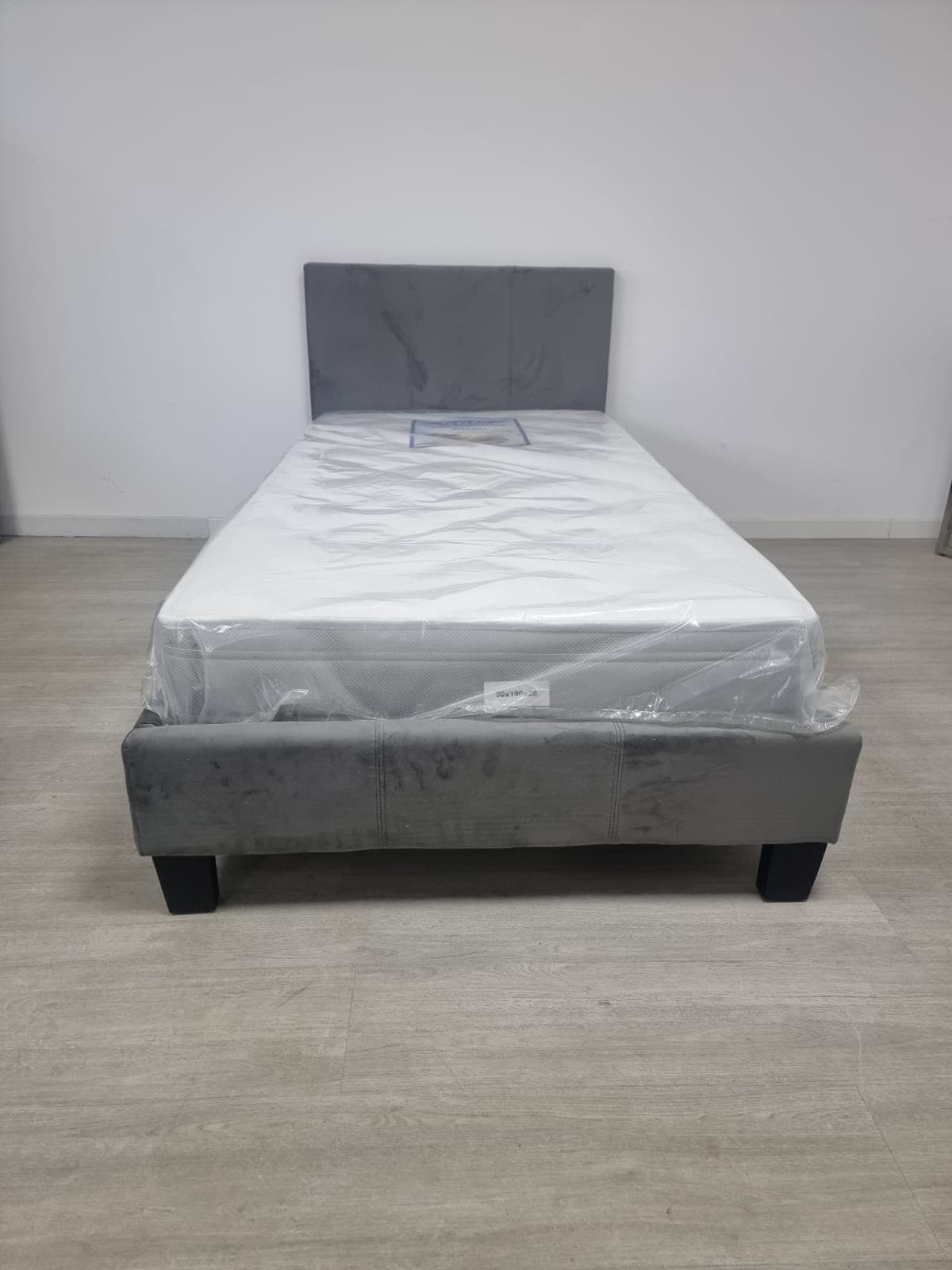 90x190 lit sommier avec matela — photo 3