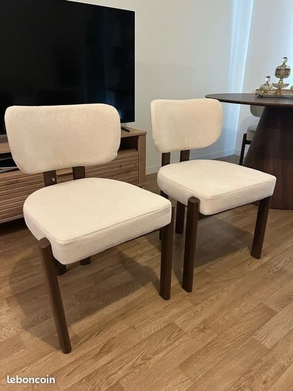Table à manger travertin avec 4 chaises — photo 3