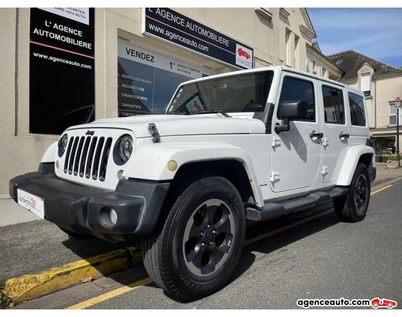 Jeep Wrangler Unlimited 3.6 V6 284cv UNLIMITED SAHARA Blanc 2015 à La Croix Verte — 34 990 €