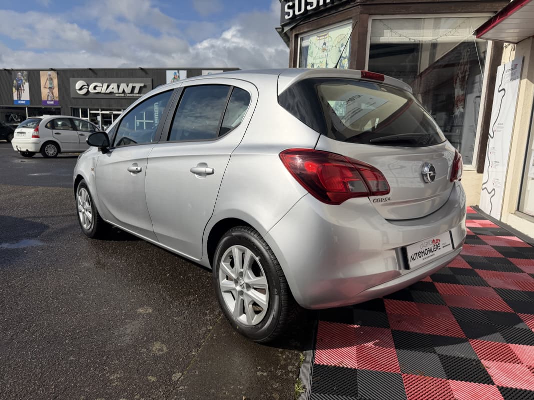 Opel Corsa 1,4 90 ch Edition - 2016 - 116 000 km - Essence — photo 3