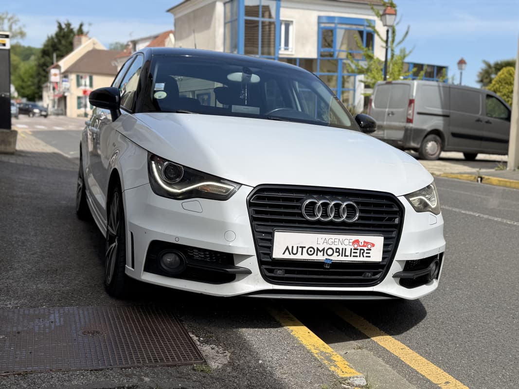 Audi A1 Sportback S-Line 1.6TDI 90 CH Blanc Diesel 2014 — photo 3