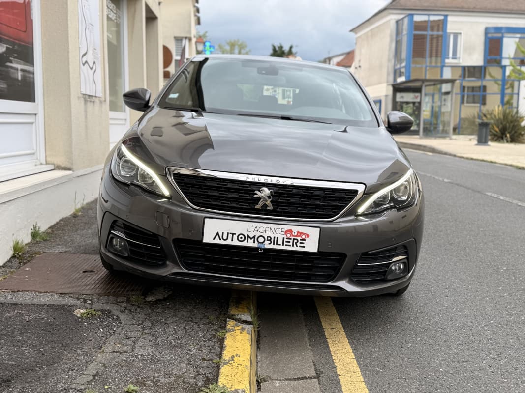 Peugeot 308 BlueHDi 100ch S&S BVM6 - 2020 - 82990 km — photo 2