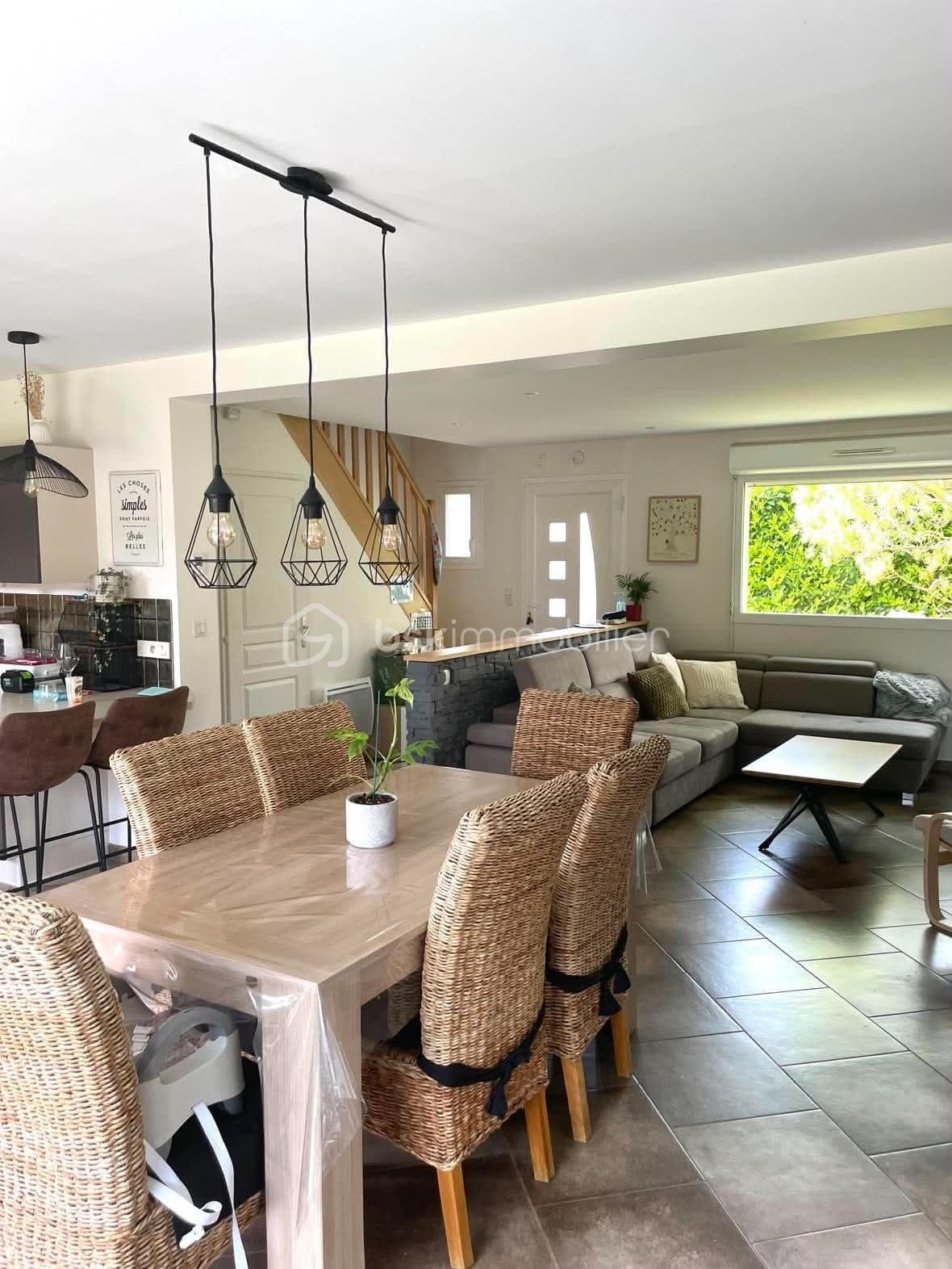 Maison contemporaine de 91 m² à Ostricourt à 59162 Ostricourt — 256 000 €