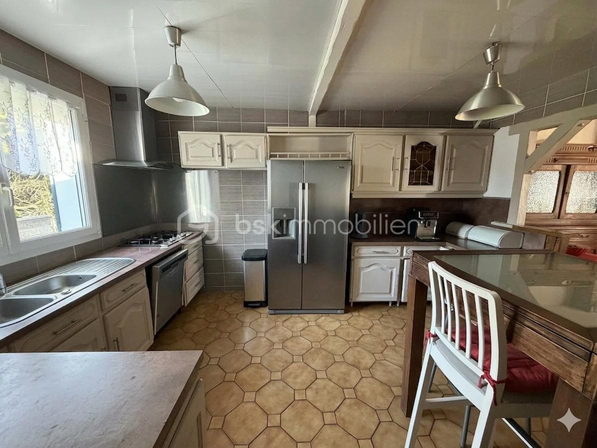 Maison traditionnelle de 110 m² à Noyelles-Godault à Noyelles-Godault — 188 000 €