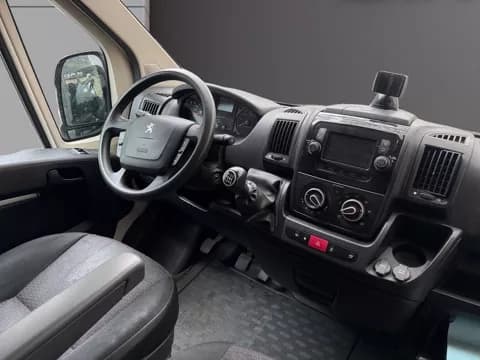 PEUGEOT BOXER TOLE 333 L2H2 BLUEHDI 140 S&S PREMIUM — photo 2