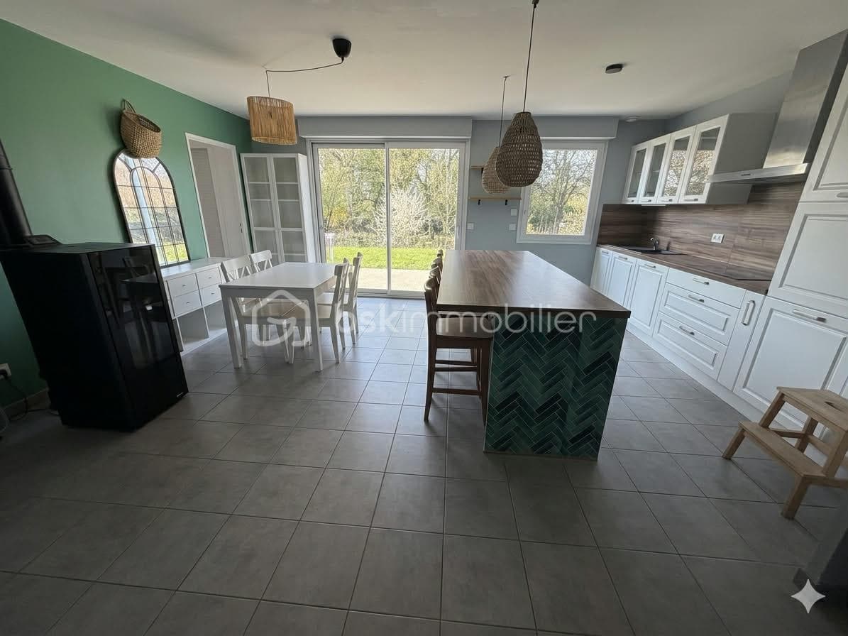 Maison contemporaine de 100 m² à Ostricourt à 59162 Ostricourt — 250 000 €