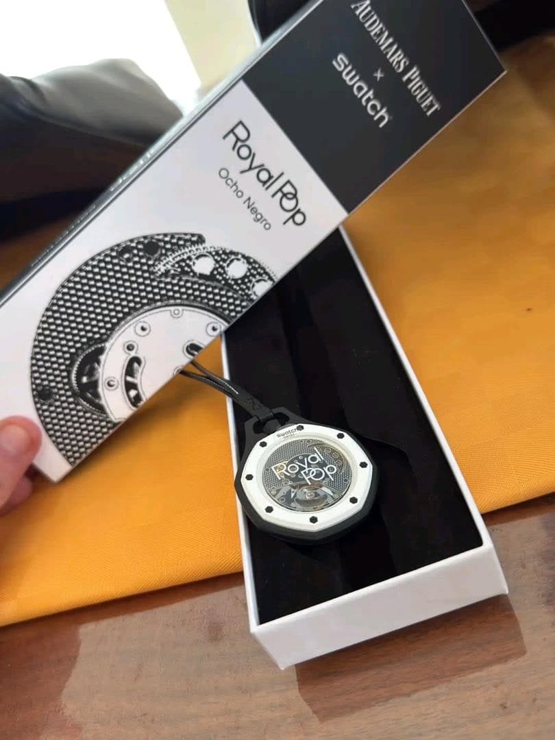montre à Nantes — 890 €