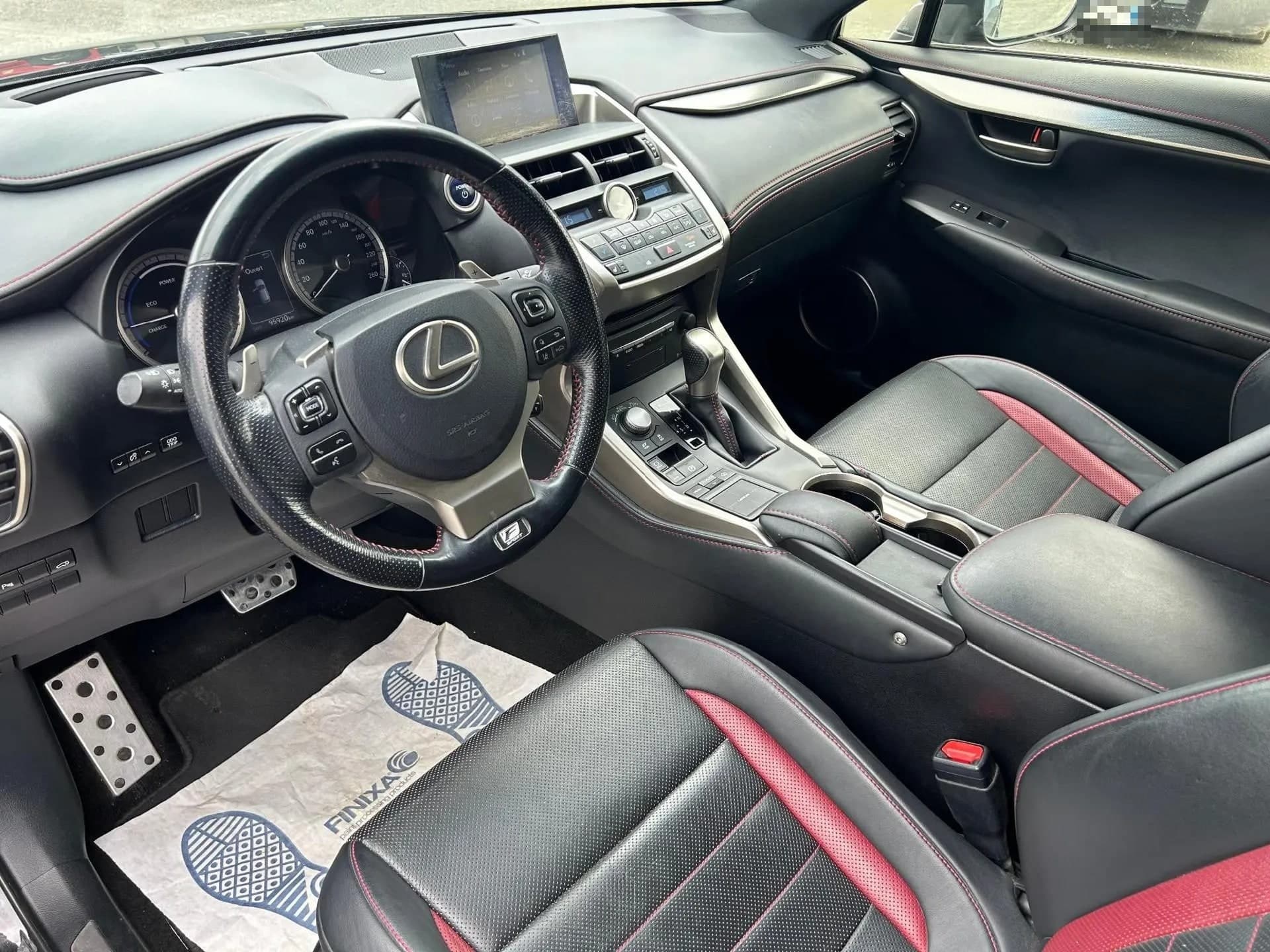 LEXUS NX F SPORT E-CVT 300h 4WD - toit panoramique — photo 3