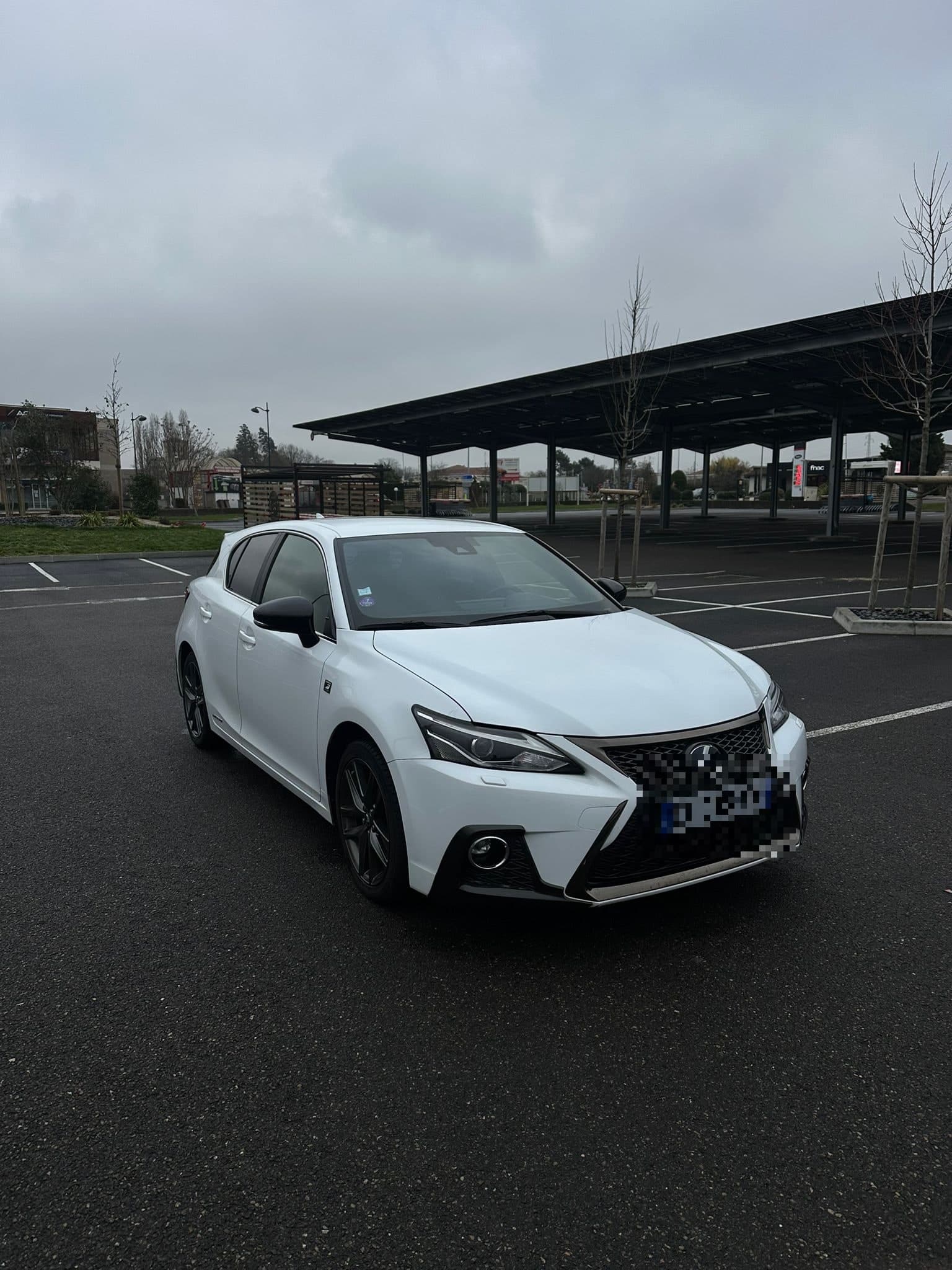 LEXUS CT 200h F SPORT à 180 Rue du Ladhof — 11 900 €