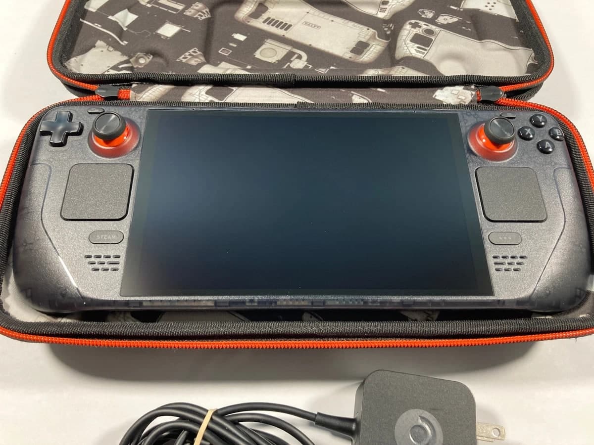 Valve Steam Deck OLED 1 To SSD portable, édition limitée, gris fumé transparent et rouge — photo 2