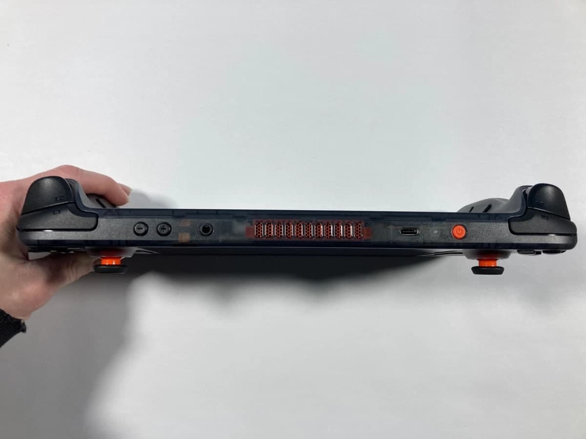 Valve Steam Deck OLED 1 To SSD portable, édition limitée, gris fumé transparent et rouge — photo 3