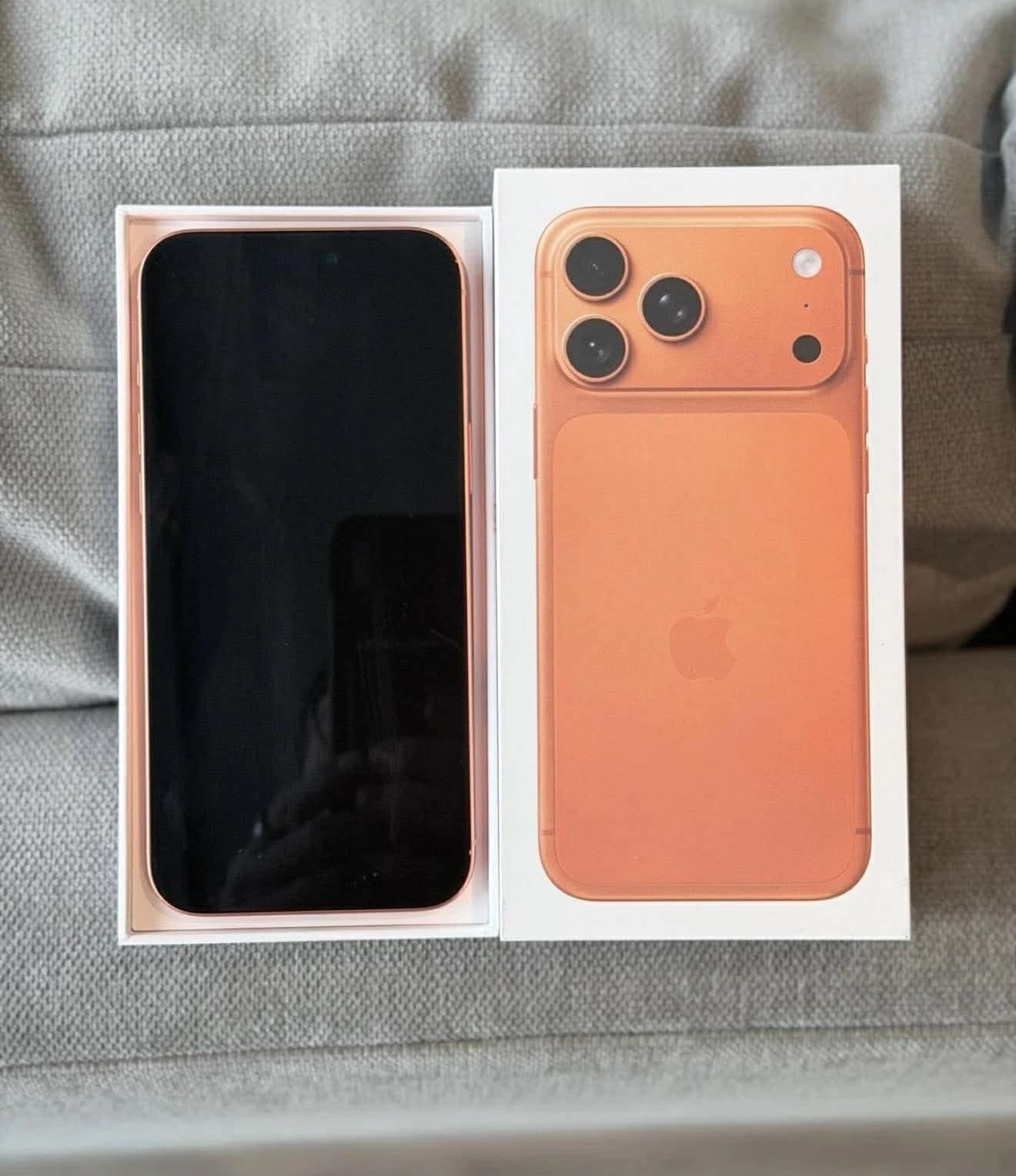 Apple iPhone 17 Pro Max – 2TB – Orange – AT&T Only – Excellent Condition — photo 2