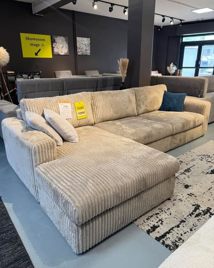 Canapé d'angle convertible à Paris — 2 600 €