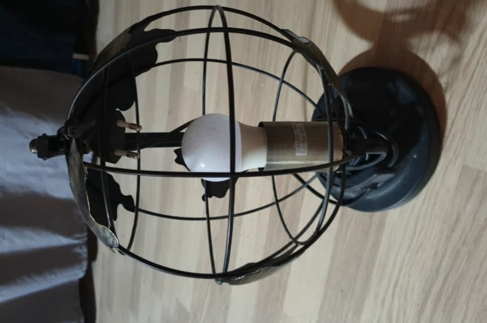 Lampe à 89100 sens — 9 €