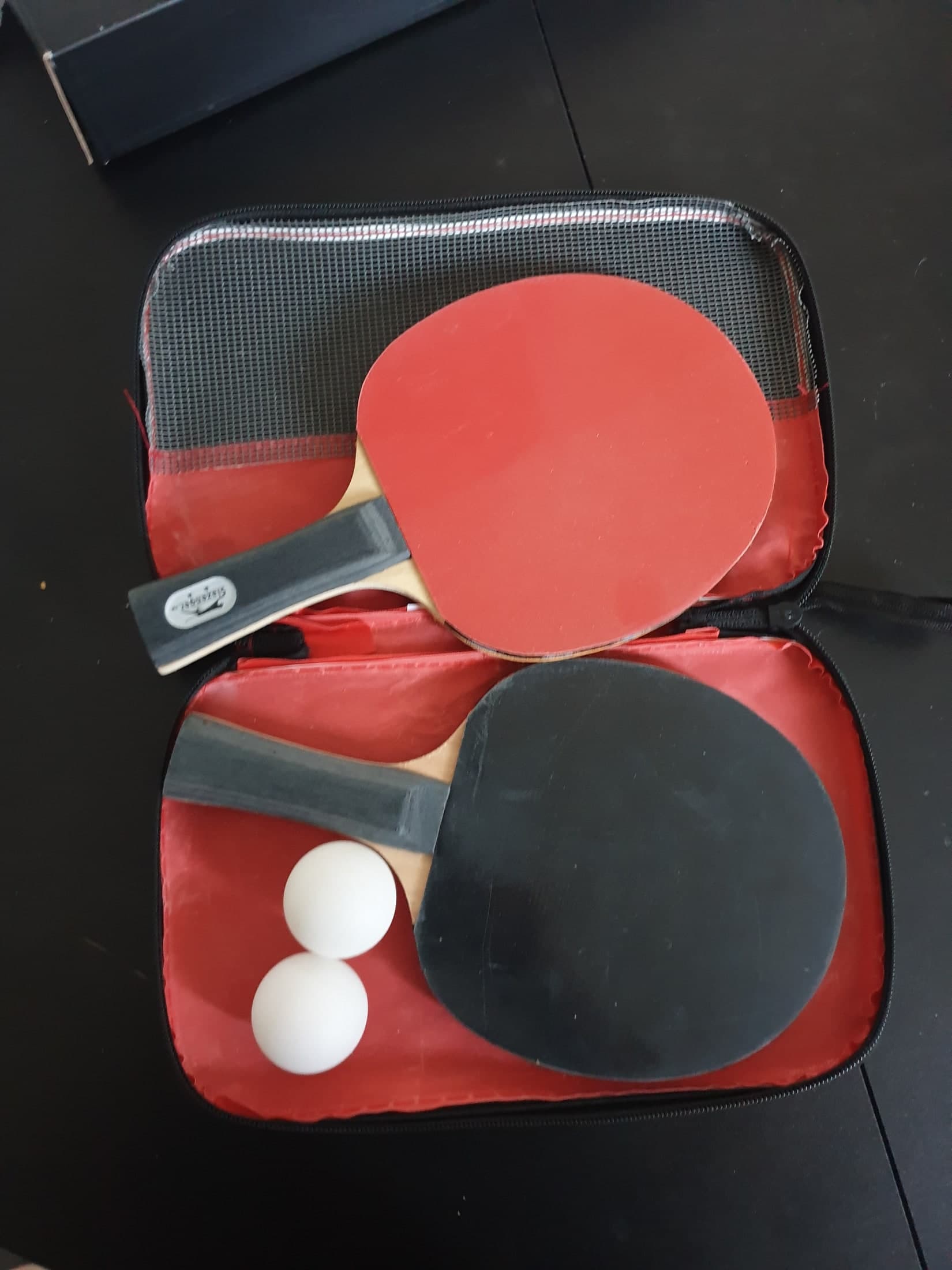 Set raquette de tennis de table à 89100 sen — 7 €