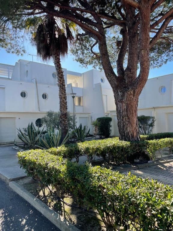 Location T3 Grau-du-Roi à Grau-du-Roi — 1 050 €