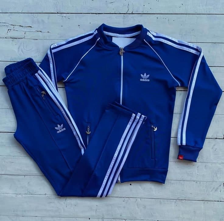 Sous vêtements à Clermont Ferrand — 60 €
