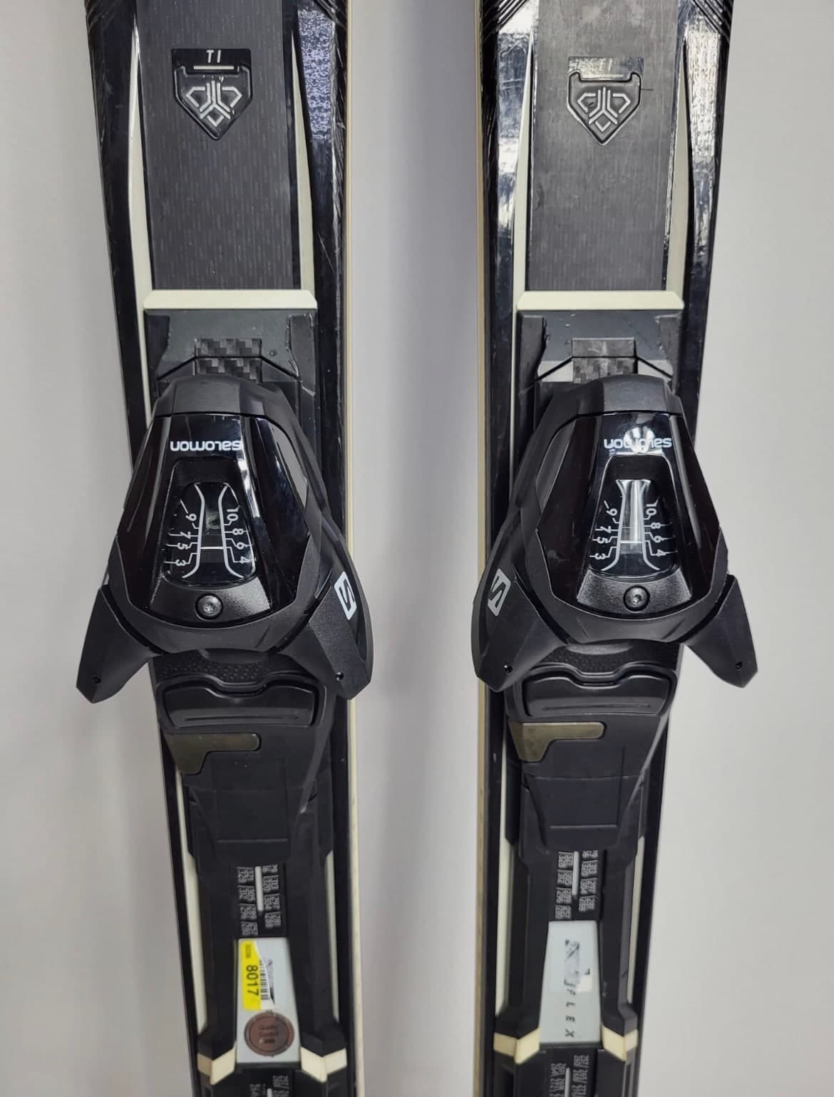 Skis Salomon S MAX 160 cm + NOUVELLES fixations Salomon 10 - Aventure en sports d'hiver — photo 3