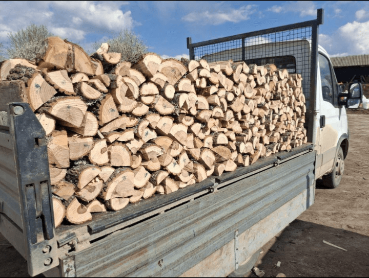 Bois de qualité bien sec et prêt à l'emploi — photo 2