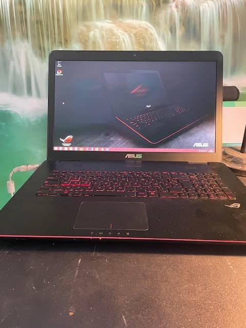 Vend portable ASUS G771JM