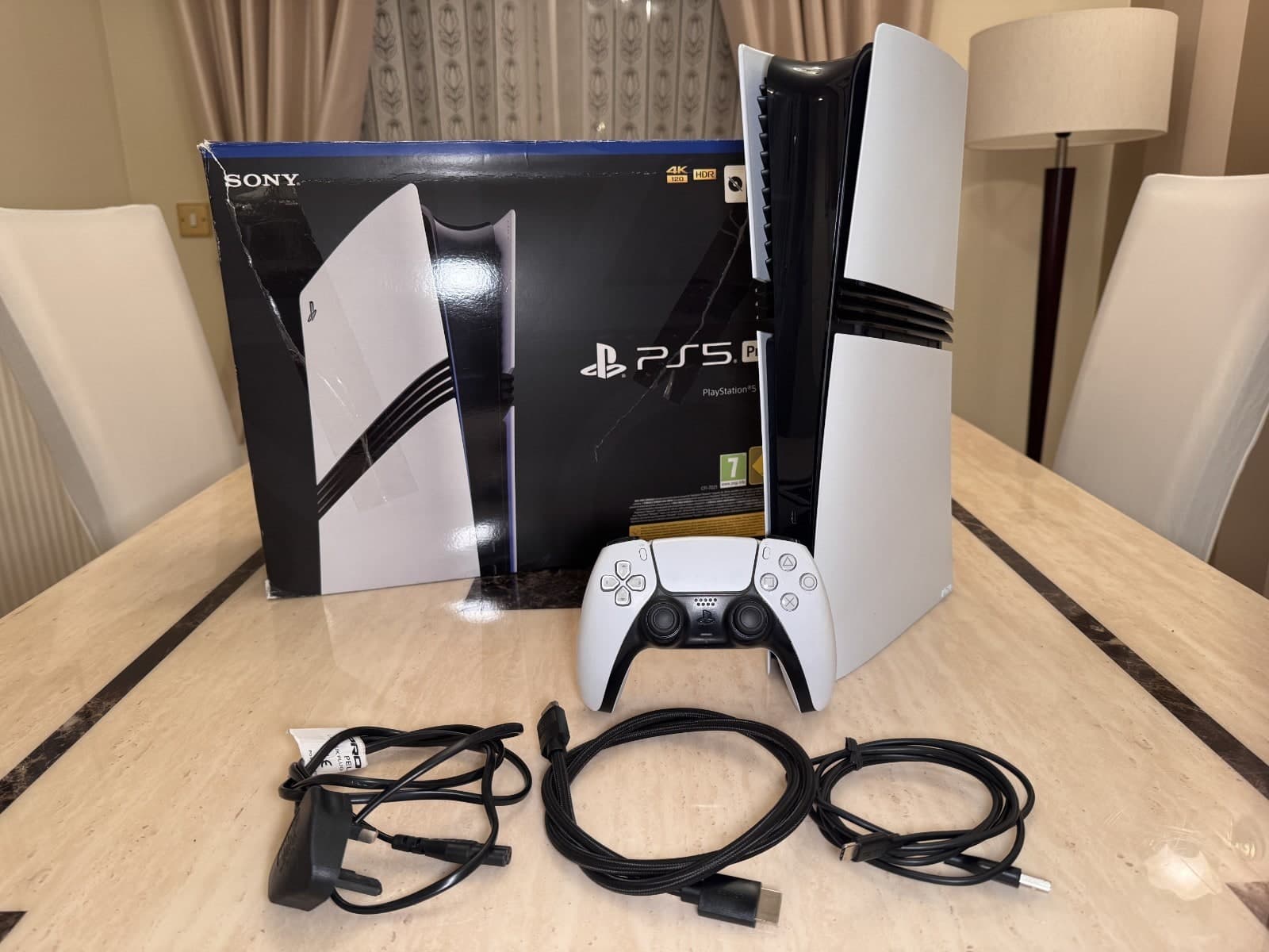 PLAYSTATION 5 PRO 2 To