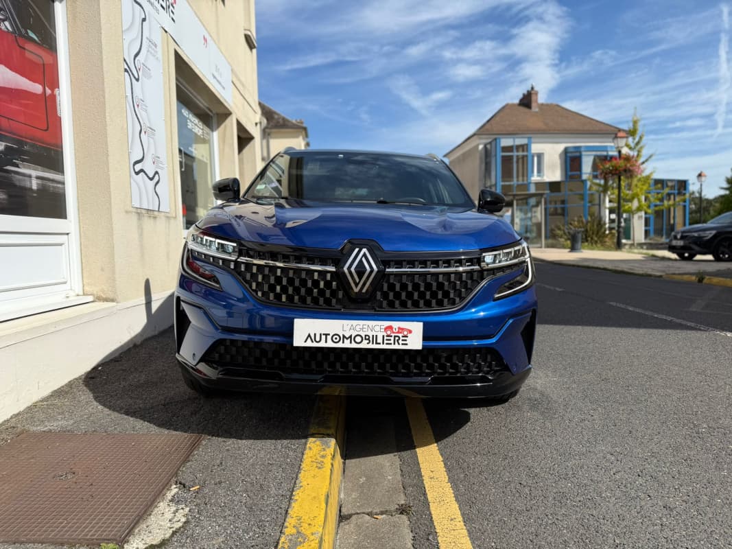Renault Austral 1.3 TCE mild hybrid 160 auto Iconic - 2022 — photo 2