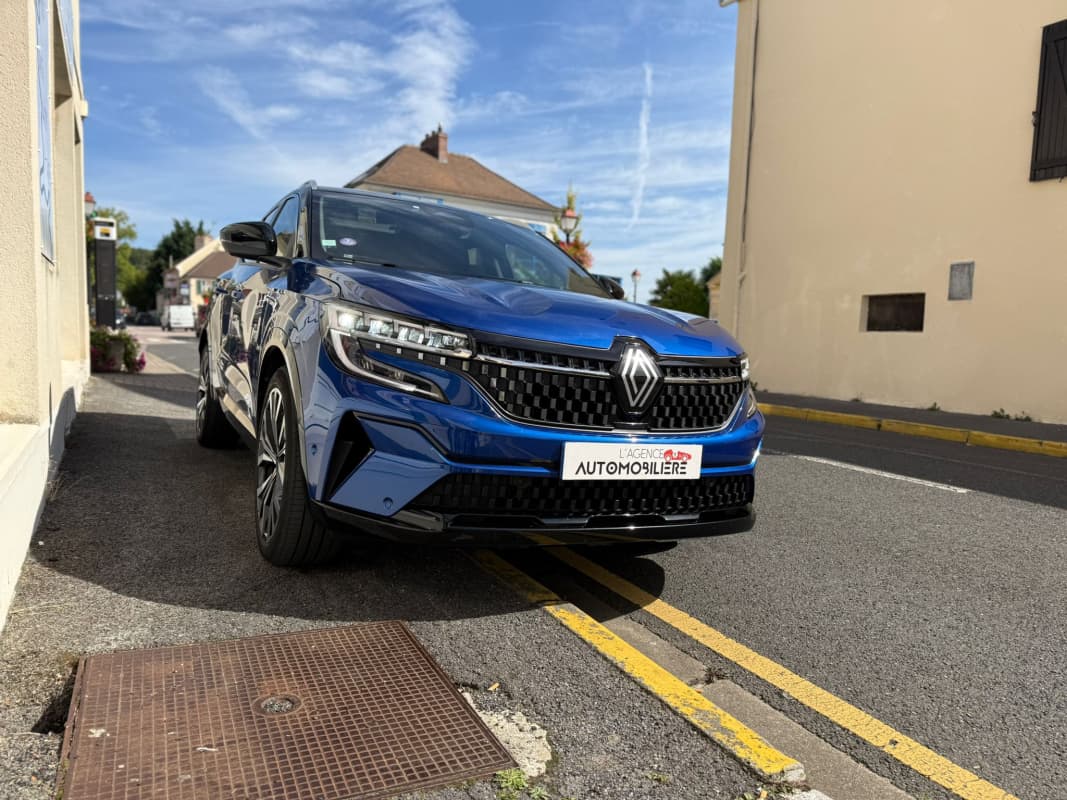 Renault Austral 1.3 TCE mild hybrid 160 auto Iconic - 2022 — photo 3