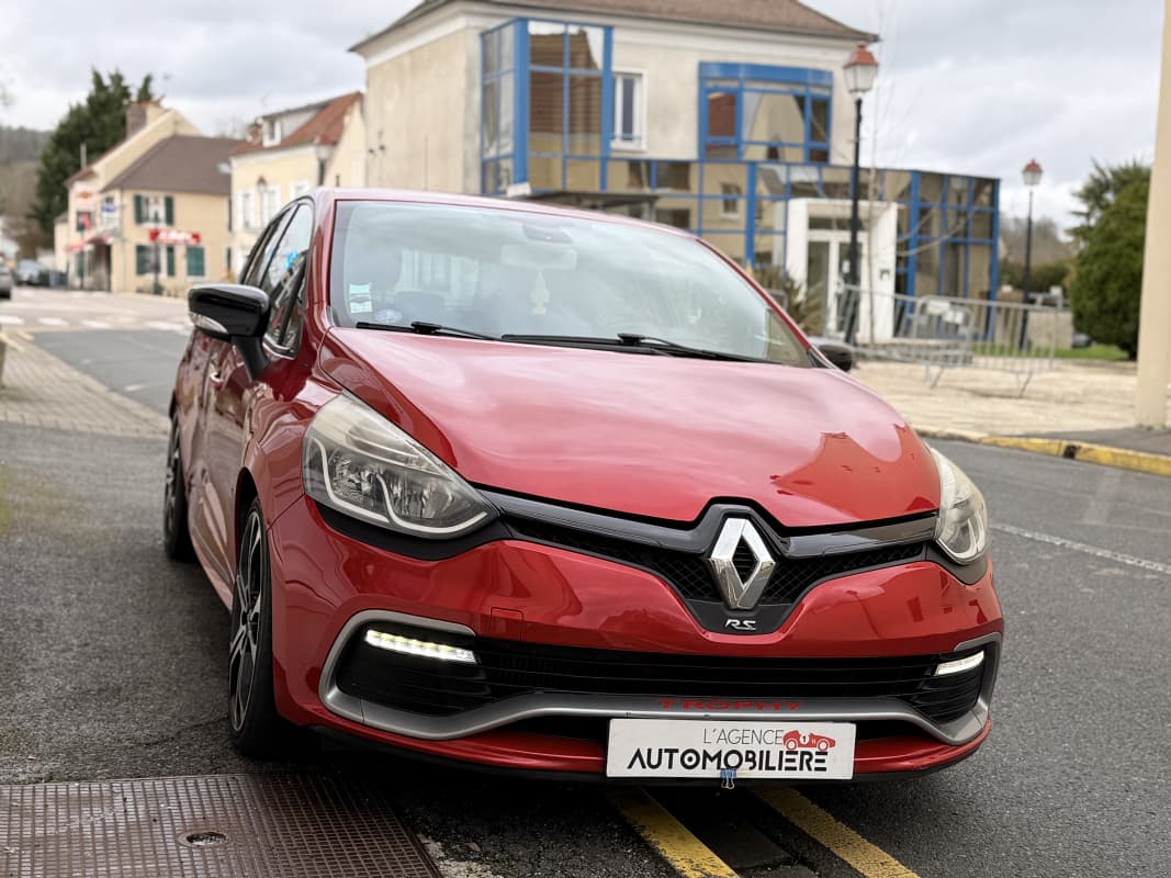 Renault Clio IV R.S. 1.6 T 220 Trophy EDC - 2016 - 73900 km — photo 3