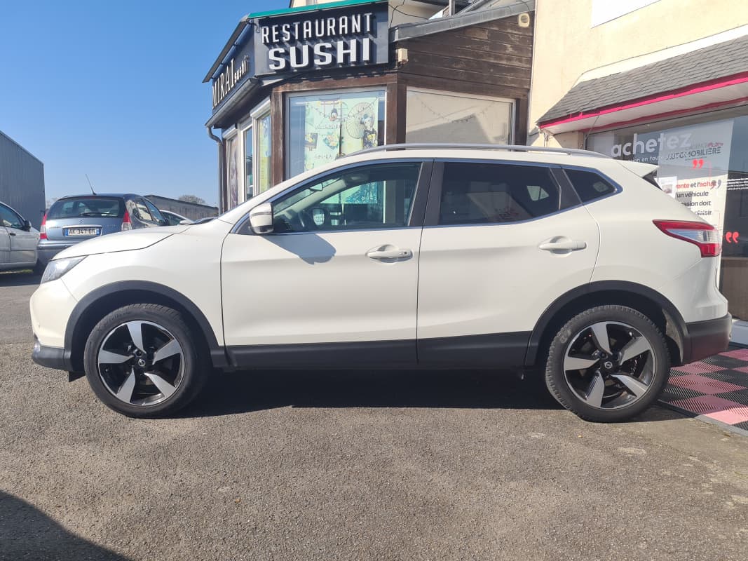 Nissan Qashqai II 1.5 DCI 110 N-CONNECTA BVM6 Blanc 2016 — photo 2
