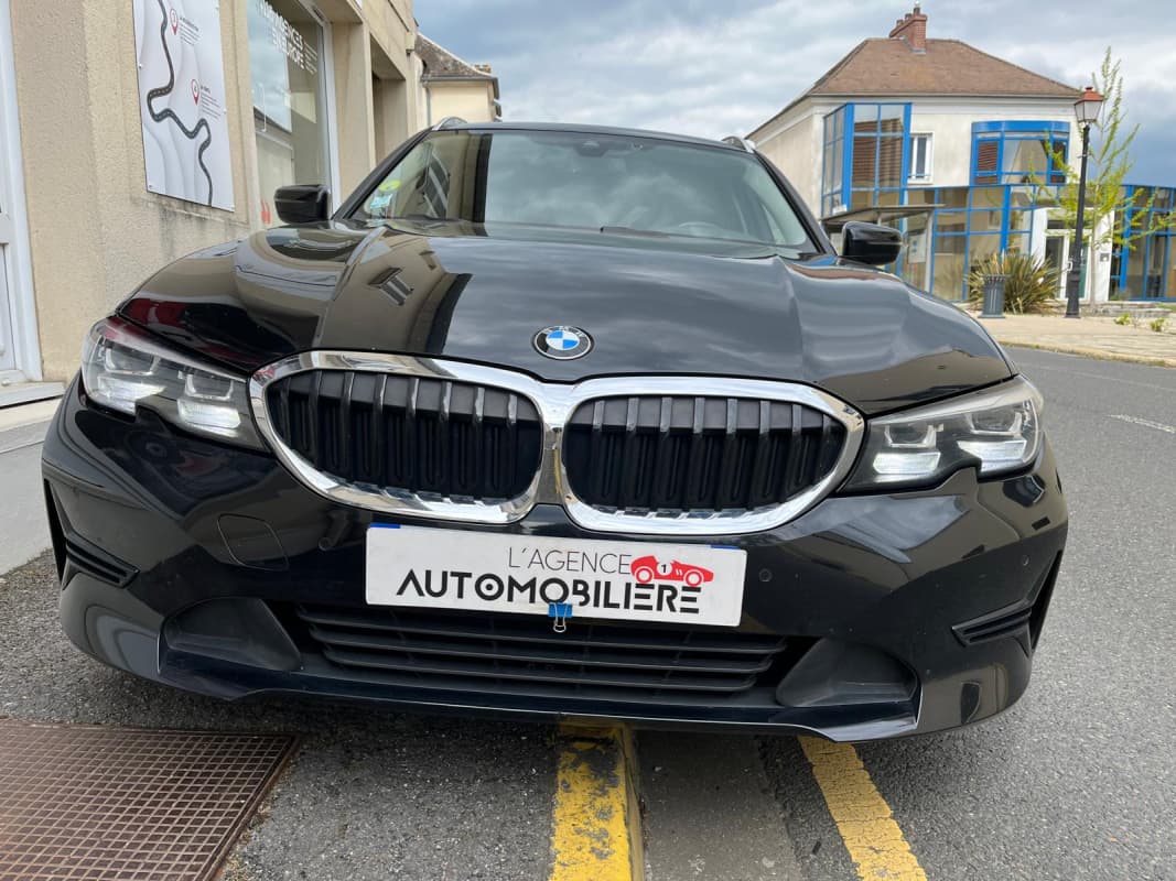 BMW Série 3 Touring 318dA 150ch Lounge - 2020 - 163 000 km — photo 2