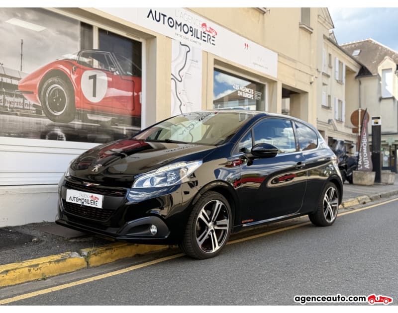 Peugeot 208 1.2 PURETECH 110 S&S GT LINE+ 2017 - 63000 km à La Croix Verte — 8 990 €