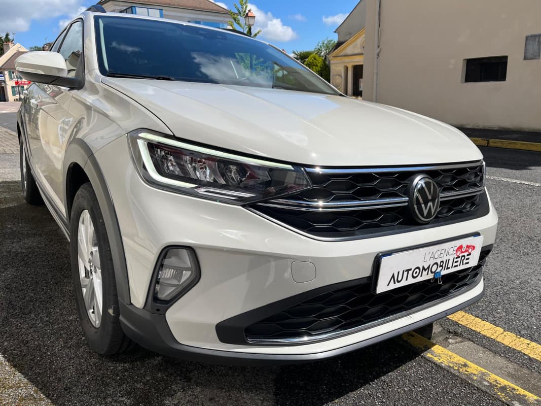 Volkswagen Taigo 1.0 TSI 110 DSG7 Life Beige 2023 — photo 3