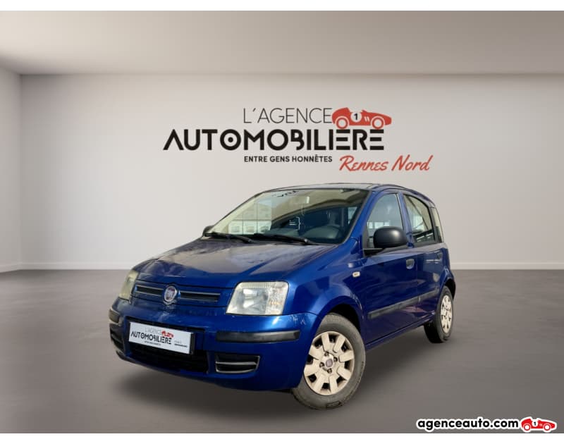 Fiat Panda II 1.2 8V 60 EMOTION - 148500 km - 2010 à Rennes Nord — 3 990 €